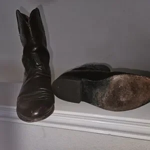 Lucchese Boots P0134 Vintage Lucchese Black Cherry Western Cowboy Boots P0134  main image 4
